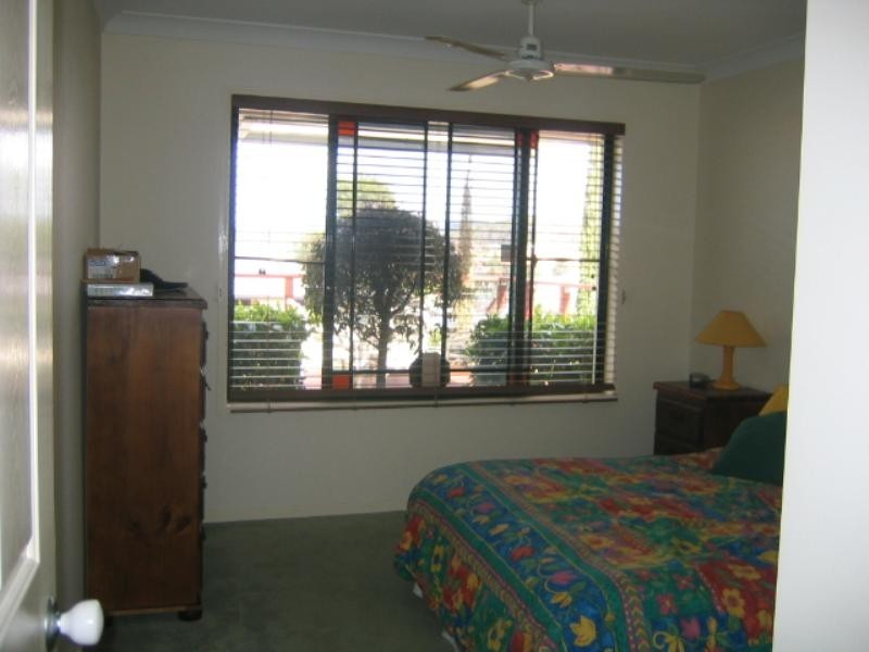 9 Penrhyn Street, Pacific Pines QLD 4211