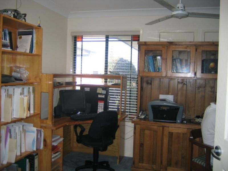 9 Penrhyn Street, Pacific Pines QLD 4211