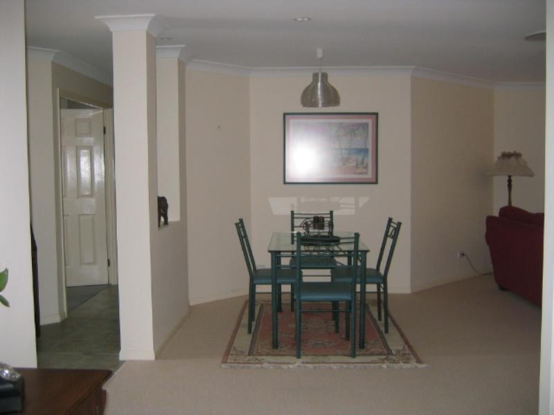 9 Penrhyn Street, Pacific Pines QLD 4211