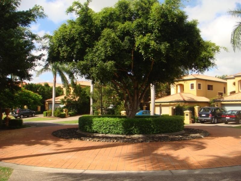 3255 The Palladian Drive, Hope Island QLD 4212