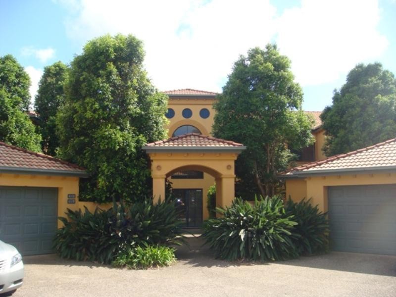 3255 The Palladian Drive, Hope Island QLD 4212