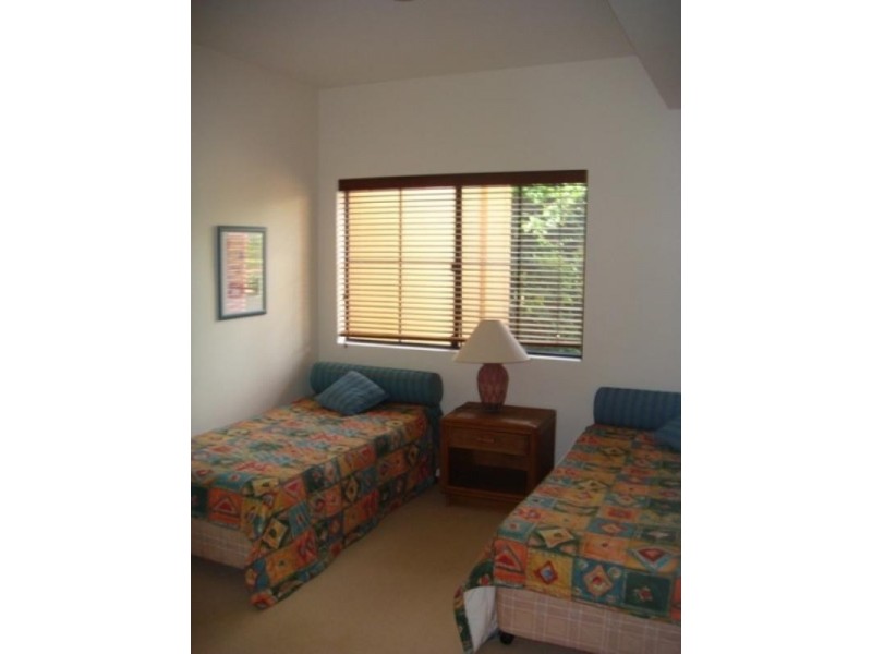 3255 The Palladian Drive, Hope Island QLD 4212