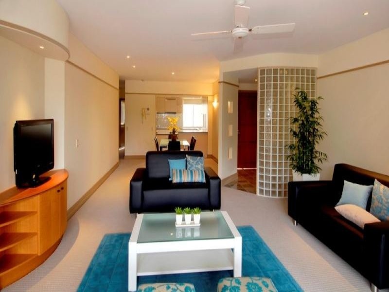 76 Chichester Drive, Arundel QLD 4214