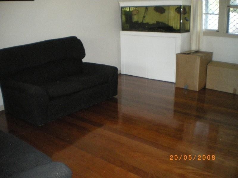 27 Baratta Street, Southport QLD 4215