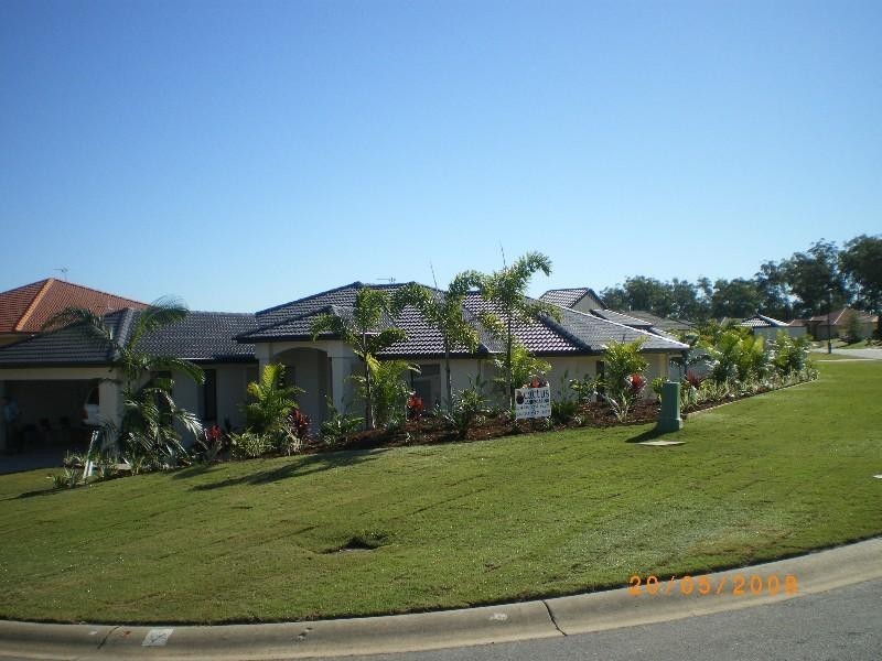 1 Selsey Court, Arundel QLD 4214