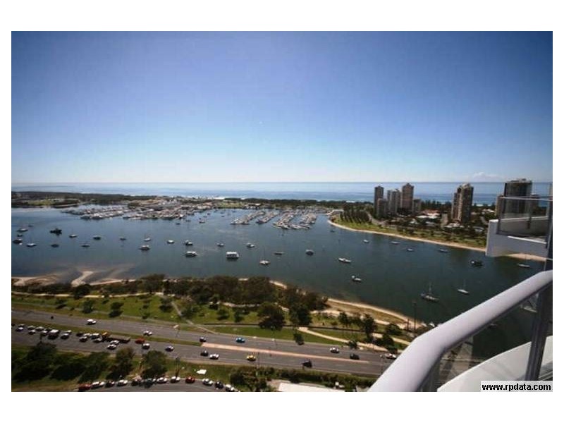 705/4 Como Crescent, Southport QLD 4215