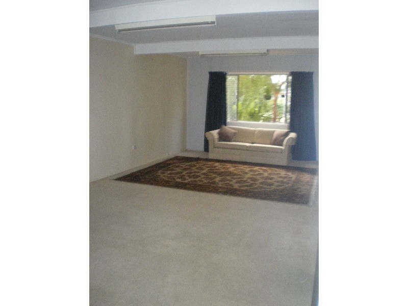 17 Gilmour Lane, Southport QLD 4215