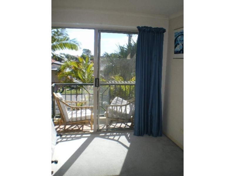 8/18 Jennifer Avenue, Runaway Bay QLD 4216