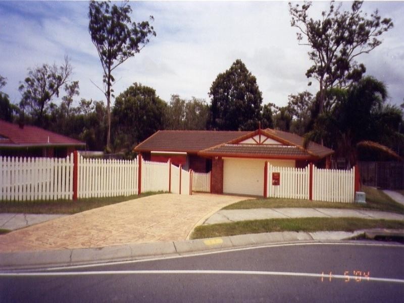 2/71 Henry Cotton Drive, Parkwood QLD 4214