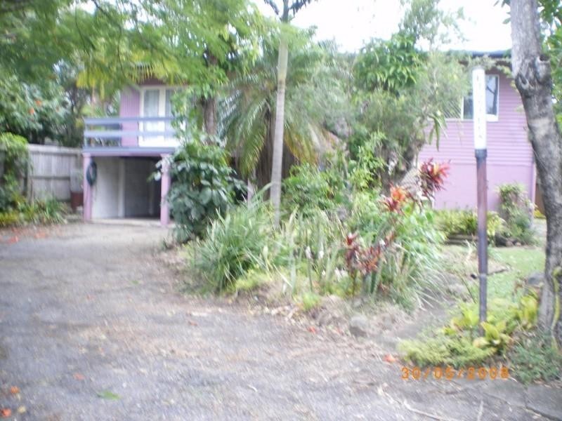 18 Hollywell Drive, Biggera Waters QLD 4216