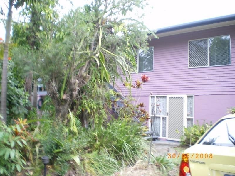 18 Hollywell Drive, Biggera Waters QLD 4216