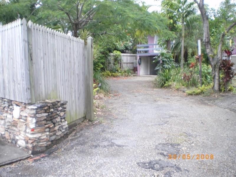 18 Hollywell Drive, Biggera Waters QLD 4216