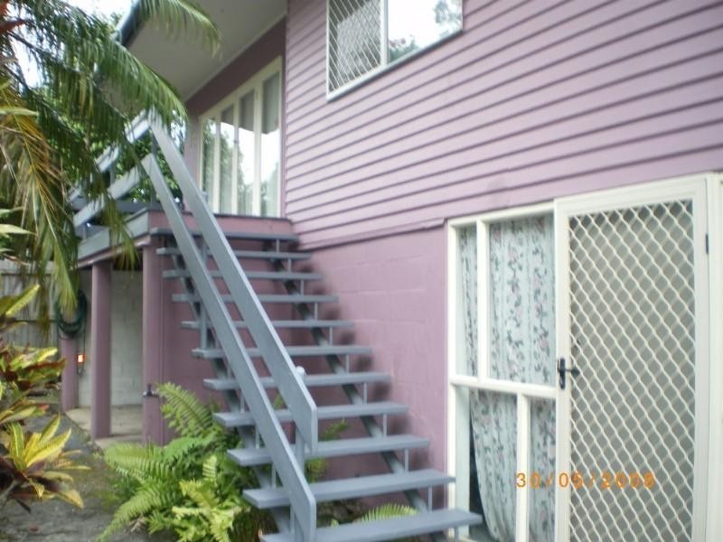 18 Hollywell Drive, Biggera Waters QLD 4216