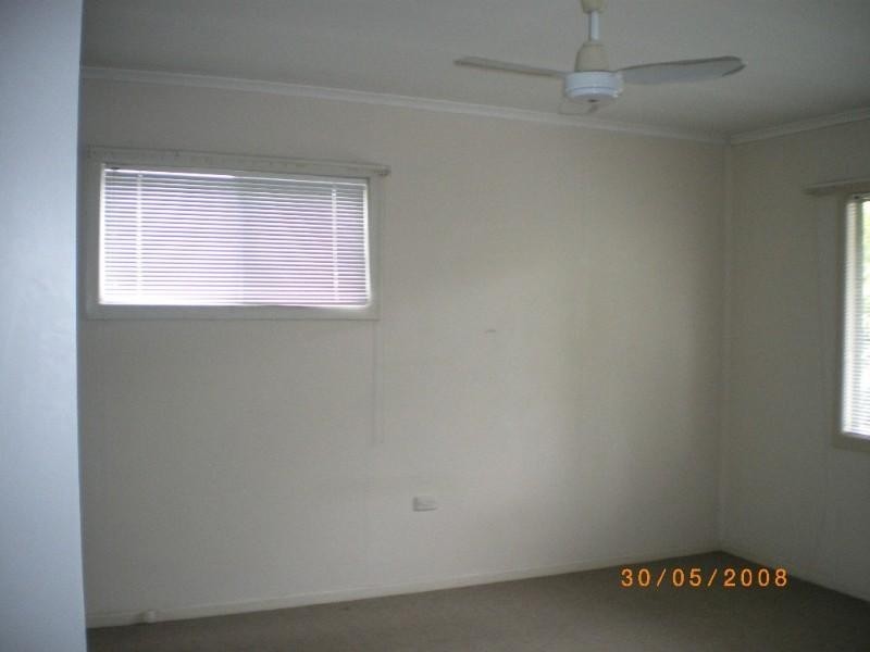 18 Hollywell Drive, Biggera Waters QLD 4216