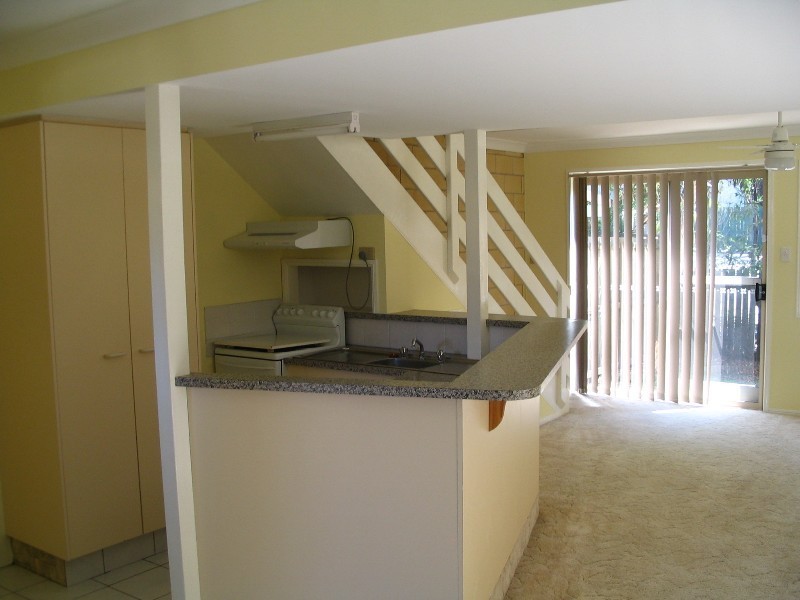 81 Olsen Avenue, Labrador QLD 4215