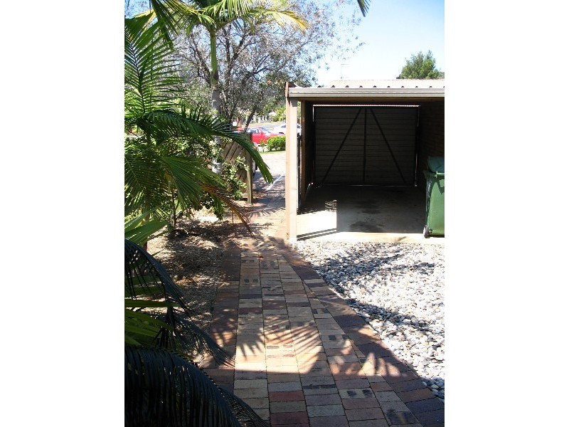 81 Olsen Avenue, Labrador QLD 4215