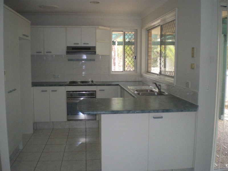 145 Henry Cotton Drive, Parkwood QLD 4214