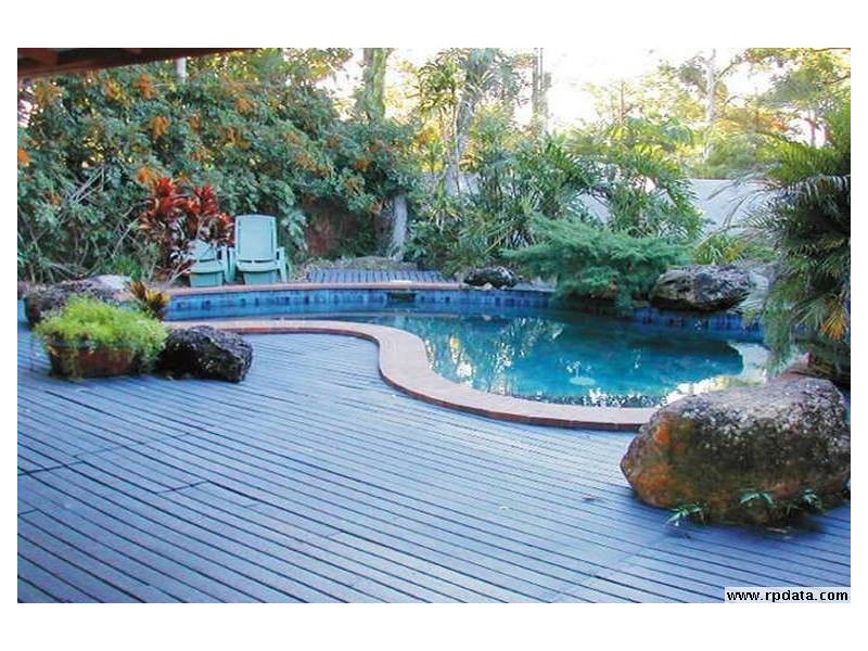 30 The Crescent, Ashmore QLD 4214