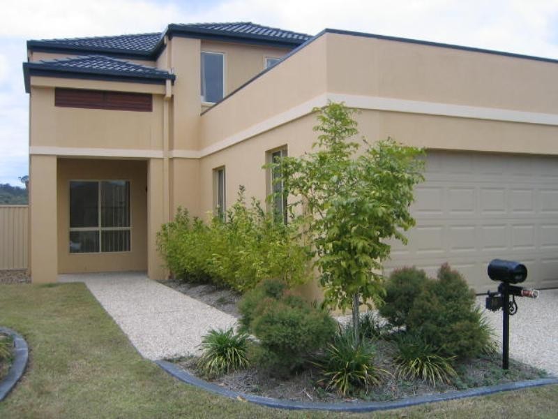 10 Noelene Lane, Arundel QLD 4214