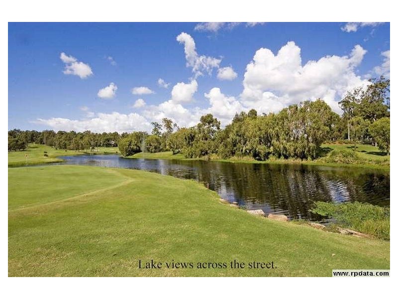 1 Arun Drive, Arundel QLD 4214