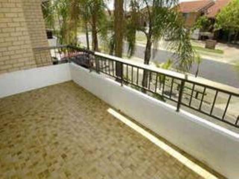 3/1 Angie Court, Mermaid Waters QLD 4218