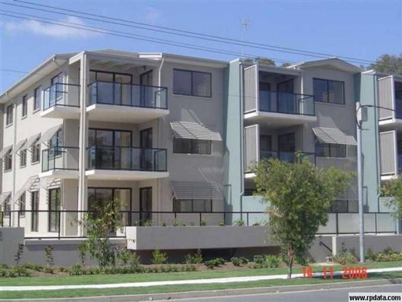 13/24-26 Parker Street, Labrador QLD 4215