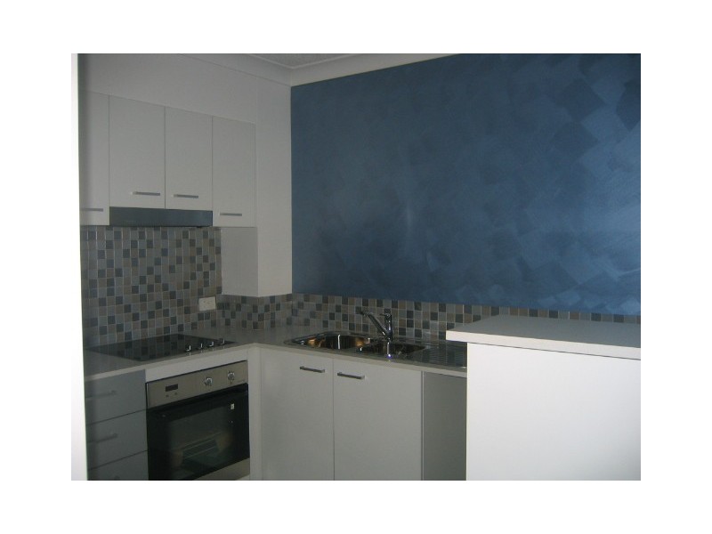 17/15 Lloyd Street, Southport QLD 4215