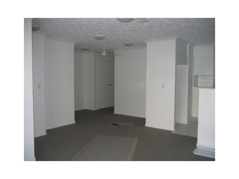 17/15 Lloyd Street, Southport QLD 4215