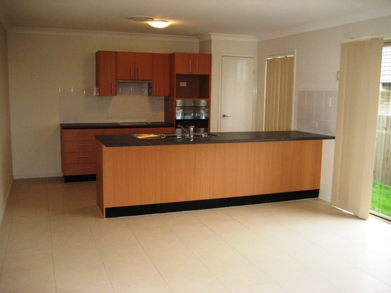 2/30 Pecan Court, Upper Coomera QLD 4209