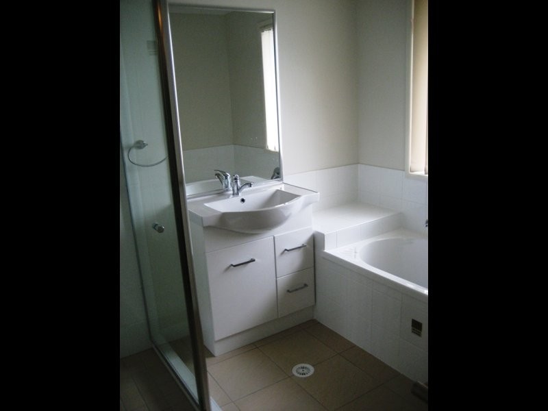 2/30 Pecan Court, Upper Coomera QLD 4209