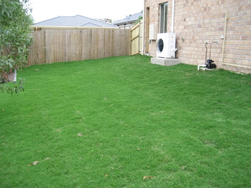 2/30 Pecan Court, Upper Coomera QLD 4209