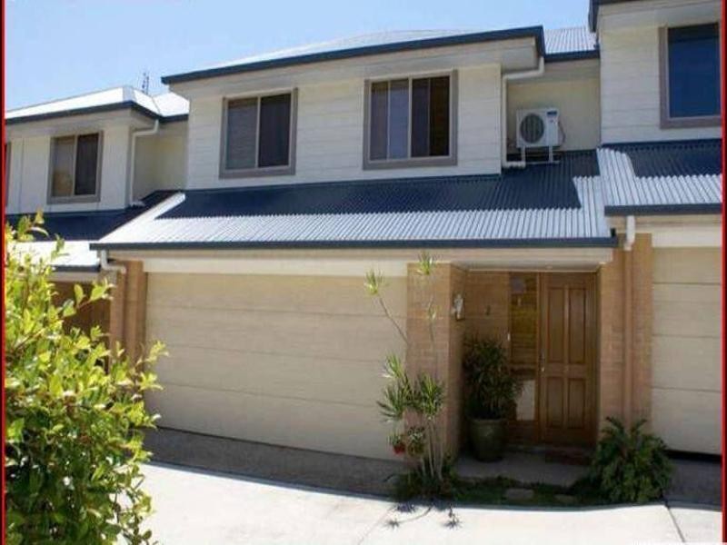 2/15 Harley Street, Labrador QLD 4215