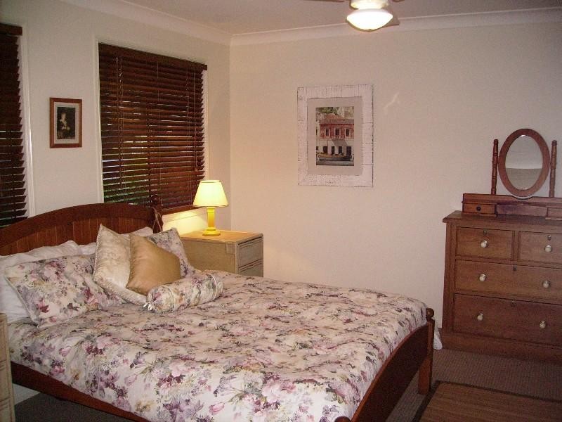 2/15 Harley Street, Labrador QLD 4215