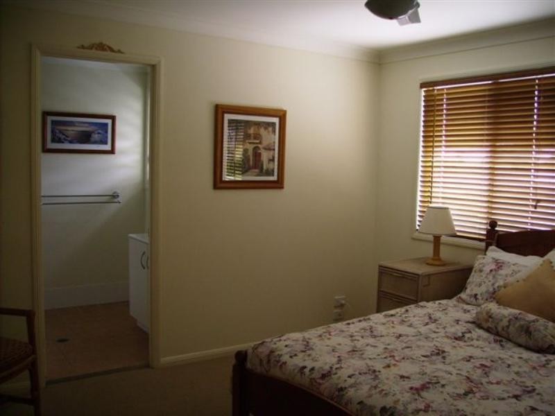 2/15 Harley Street, Labrador QLD 4215