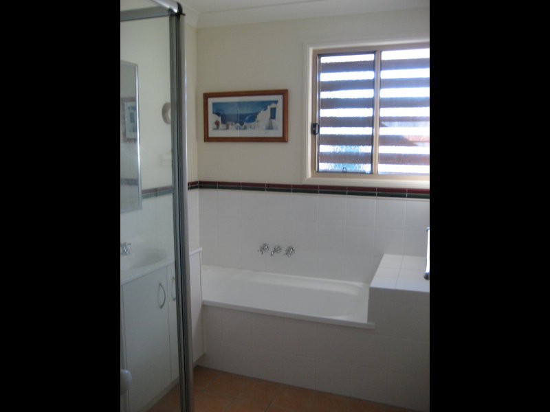 2/15 Harley Street, Labrador QLD 4215
