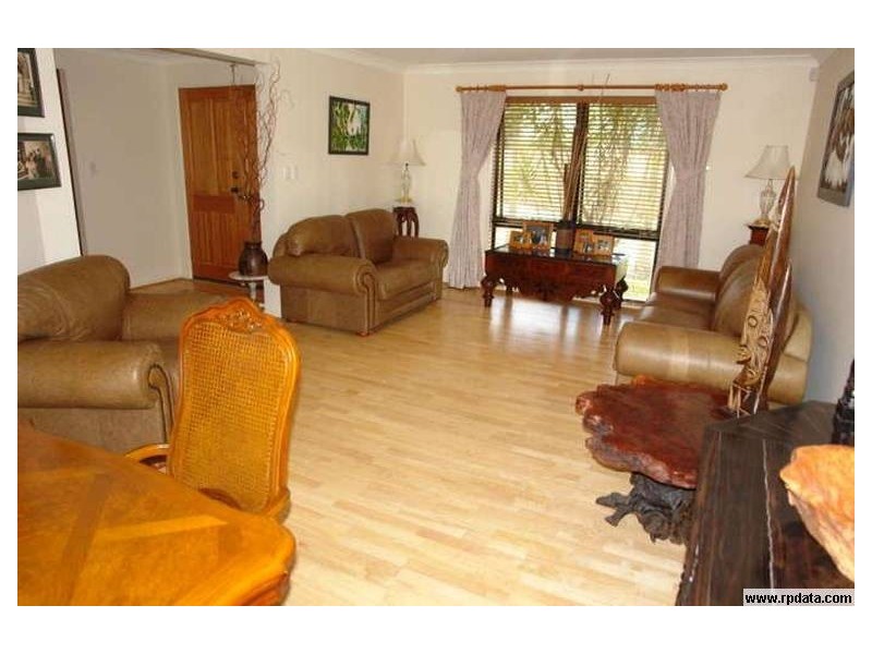 4 Goodwood Way, Arundel QLD 4214
