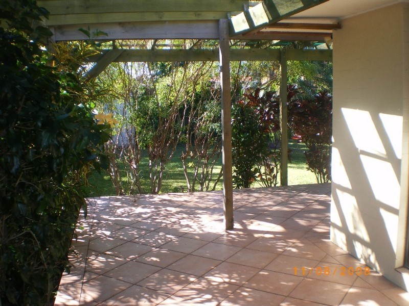 19 Dunkeith Avenue, Benowa QLD 4217