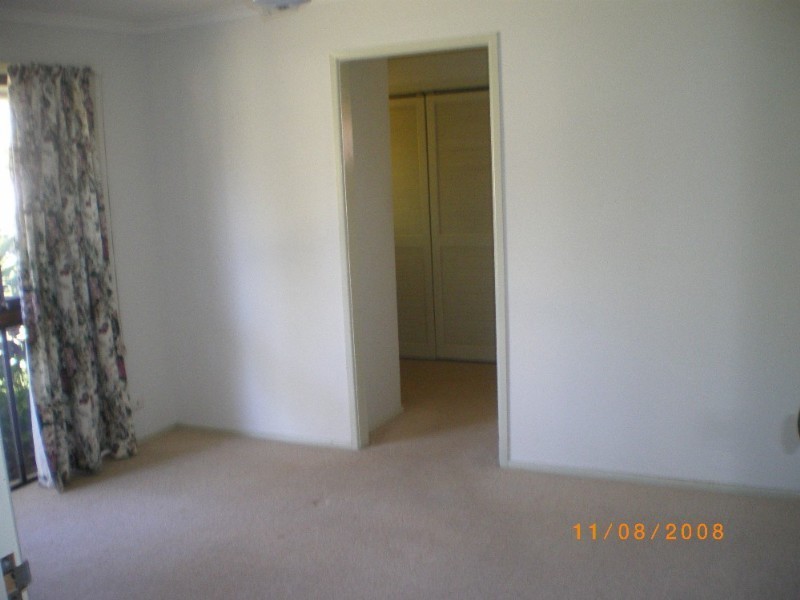 19 Dunkeith Avenue, Benowa QLD 4217