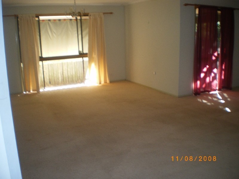 19 Dunkeith Avenue, Benowa QLD 4217