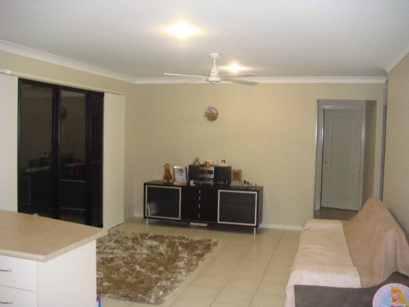 55 Golden Bear Drive, Arundel QLD 4214