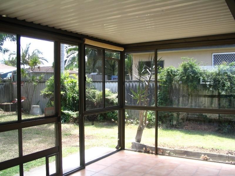 4 Magnolia Avenue, Hollywell QLD 4216