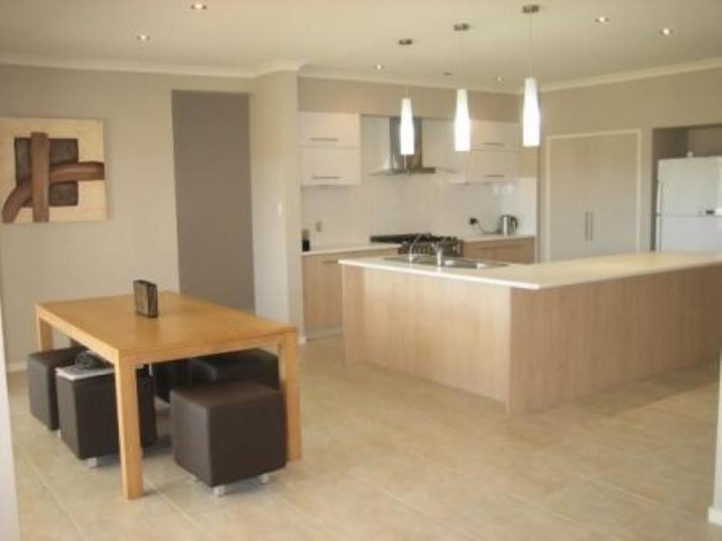 76 Salvado Drive, Pacific Pines QLD 4211