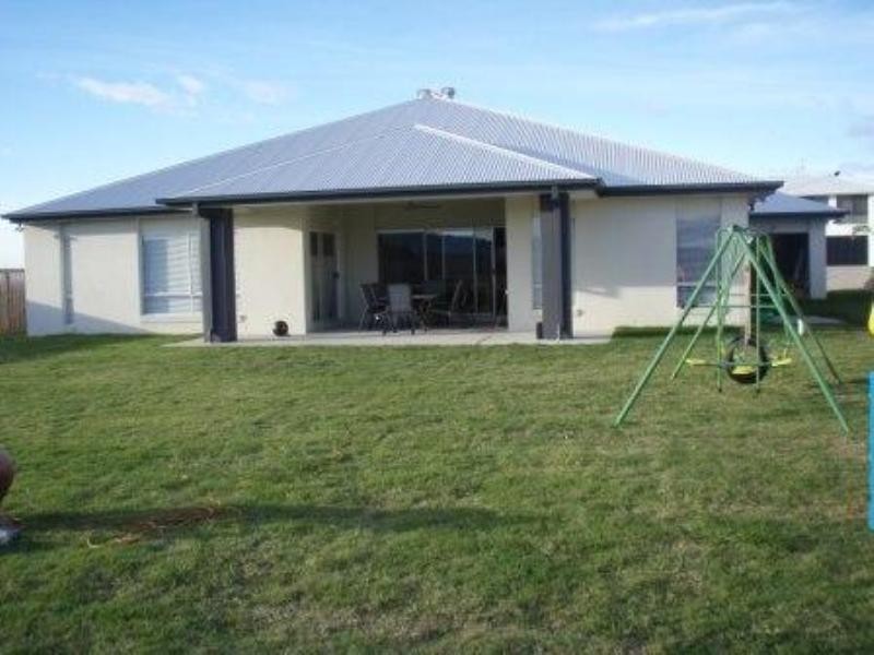 76 Salvado Drive, Pacific Pines QLD 4211