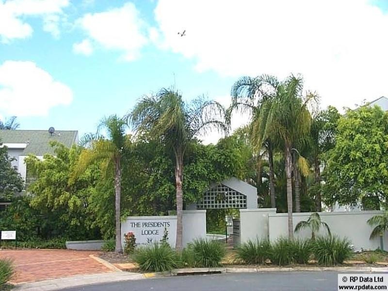 17/76 Chichester Drive, Arundel QLD 4214