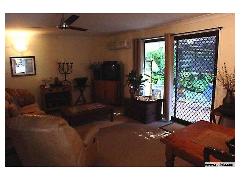 2/38 Middle Street, Labrador QLD 4215