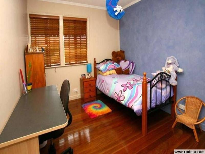 12 Geoffrey Avenue, Southport QLD 4215