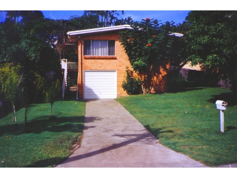 16 Enid Avenue, Southport QLD 4215