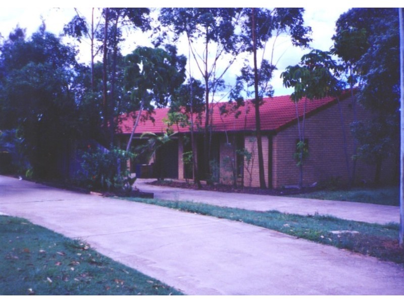 2/283 Government Road, Labrador QLD 4215