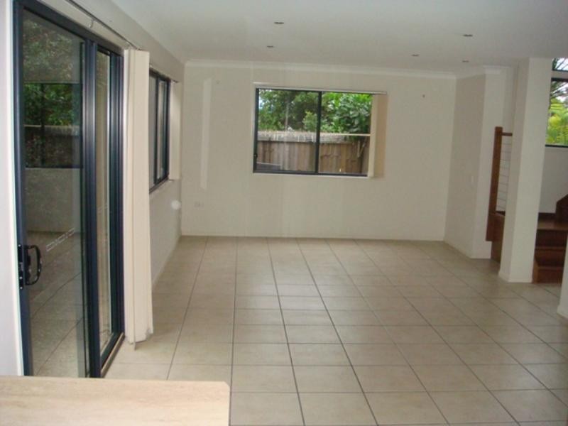 1/212 Nerang Street, Southport QLD 4215