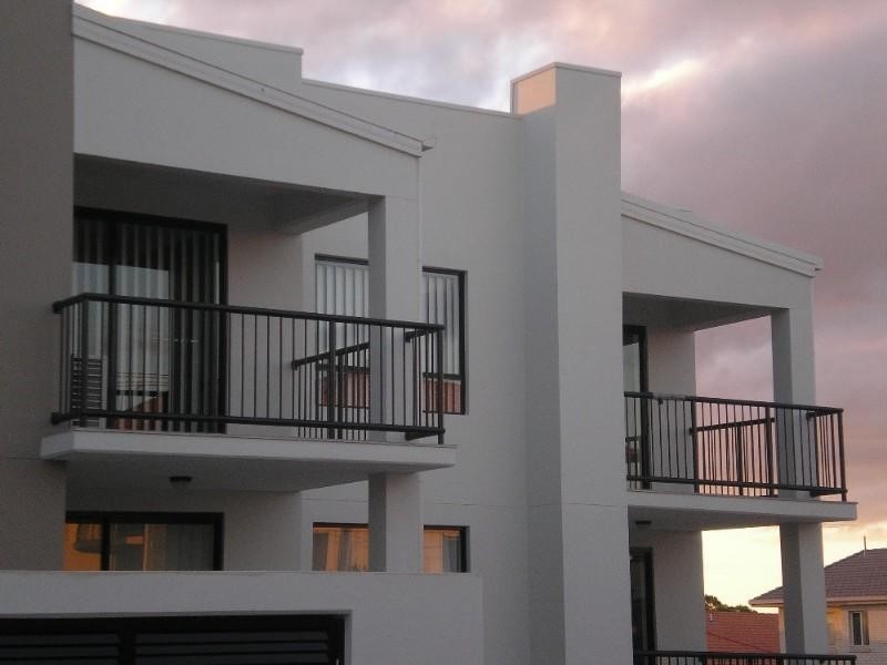 4/15-17 Lloyd Street, Southport QLD 4215